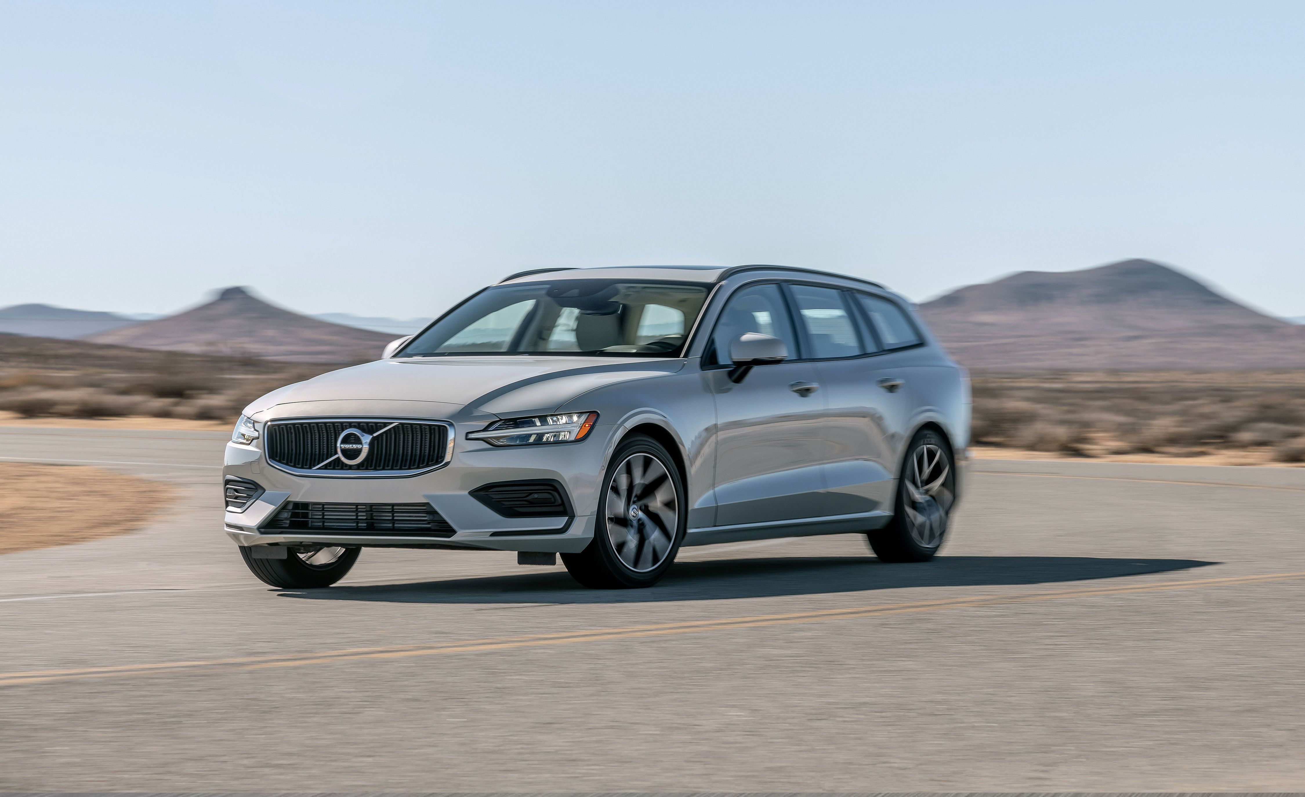 2020 Volvo V60 Review, Pricing, and Specs