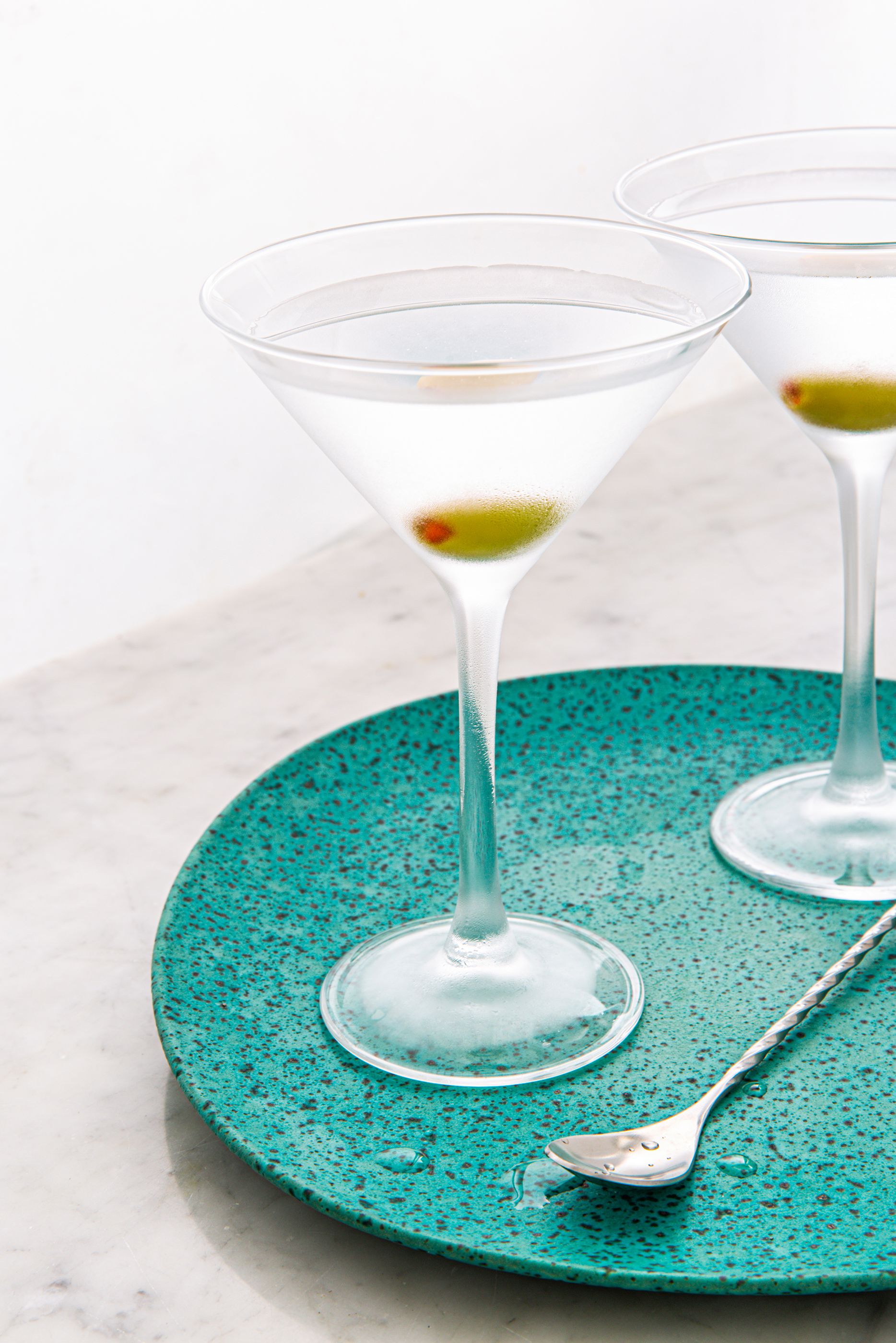 31 Best Classic Martinis - How to Make A Martini Cocktail