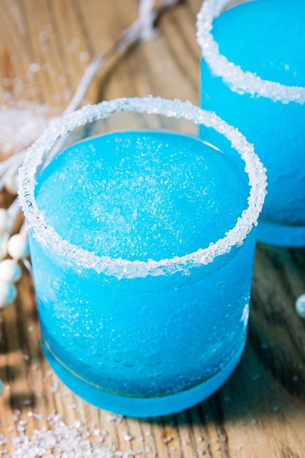 18 Easy Blue Cocktails - Best Blue Cocktail Drinks
