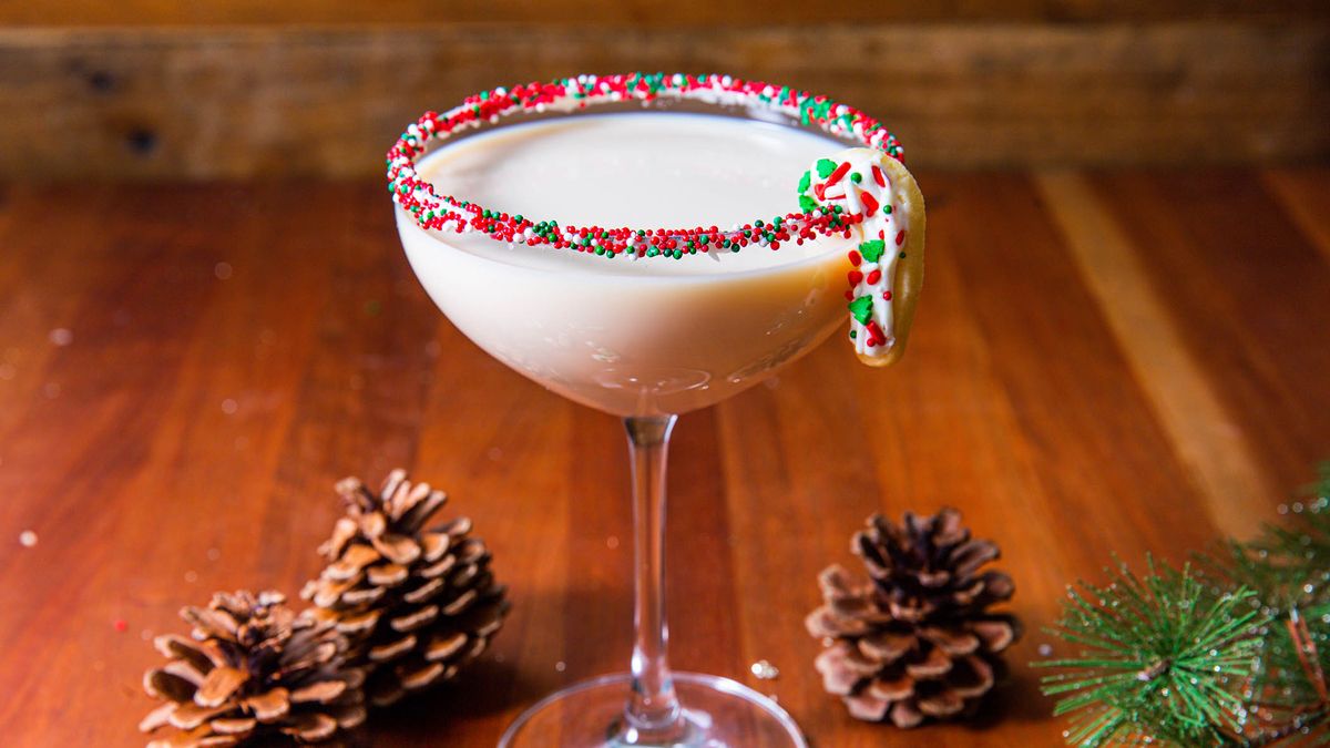preview for Sugar Cookie Martini Is The Drink Of Christmas