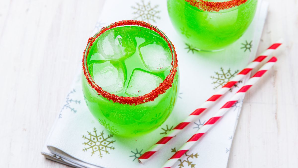 https://hips.hearstapps.com/hmg-prod/images/20191115-grinch-punch-delish-ehg-4242-1585320407.jpg?crop=0.888888888888889xw:1xh;center,top&resize=1200:*
