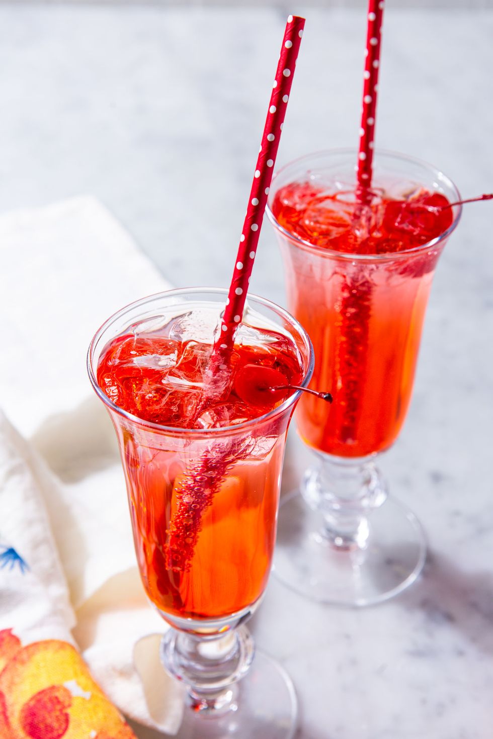https://hips.hearstapps.com/hmg-prod/images/20191115-shirley-temple-delish-ehg-4460-1585335880.jpg?crop=0.9334315892901007xw:1xh;center,top&resize=980:*
