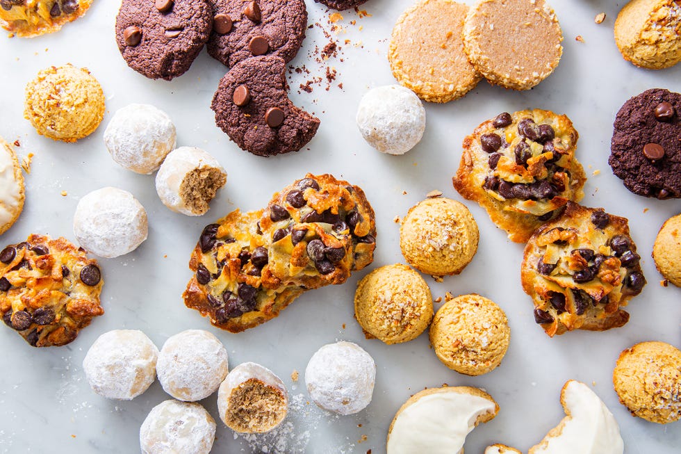 Food, Dish, Cuisine, Ingredient, Baking, Oatmeal-raisin cookies, Cookie, Baked goods, Dessert, Snack, 