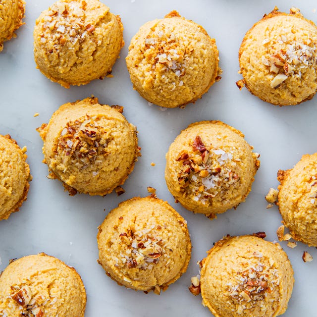 Dish, Food, Cuisine, Baked goods, Ingredient, Dessert, Coconut macaroon, Finger food, Produce, Choux pastry, 