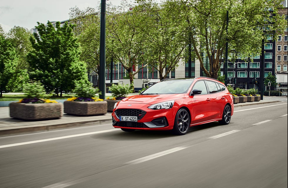 2019 Ford Focus ST – New Hot Hatch for Europe with 276 HP