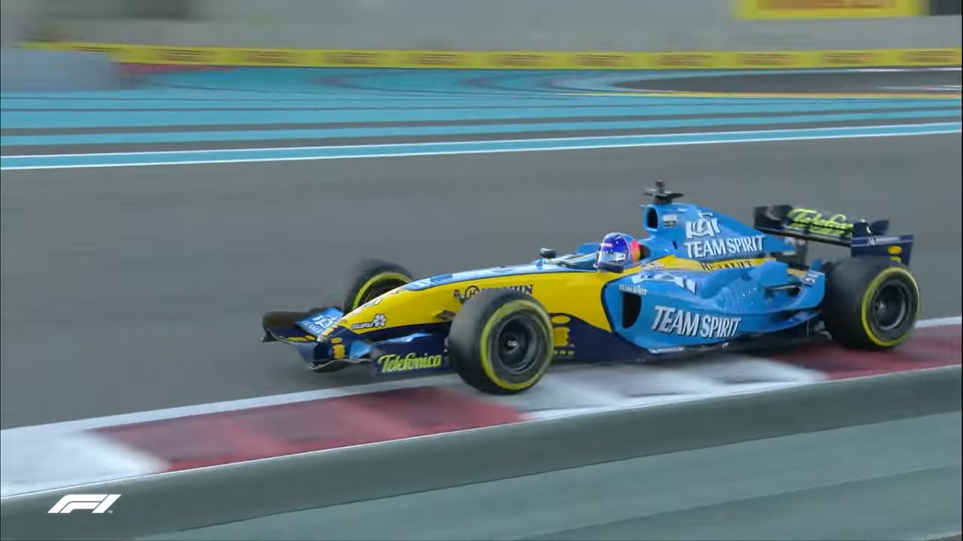 Fernando Alonso's V-10 F1 Car Still Sounds Incredible