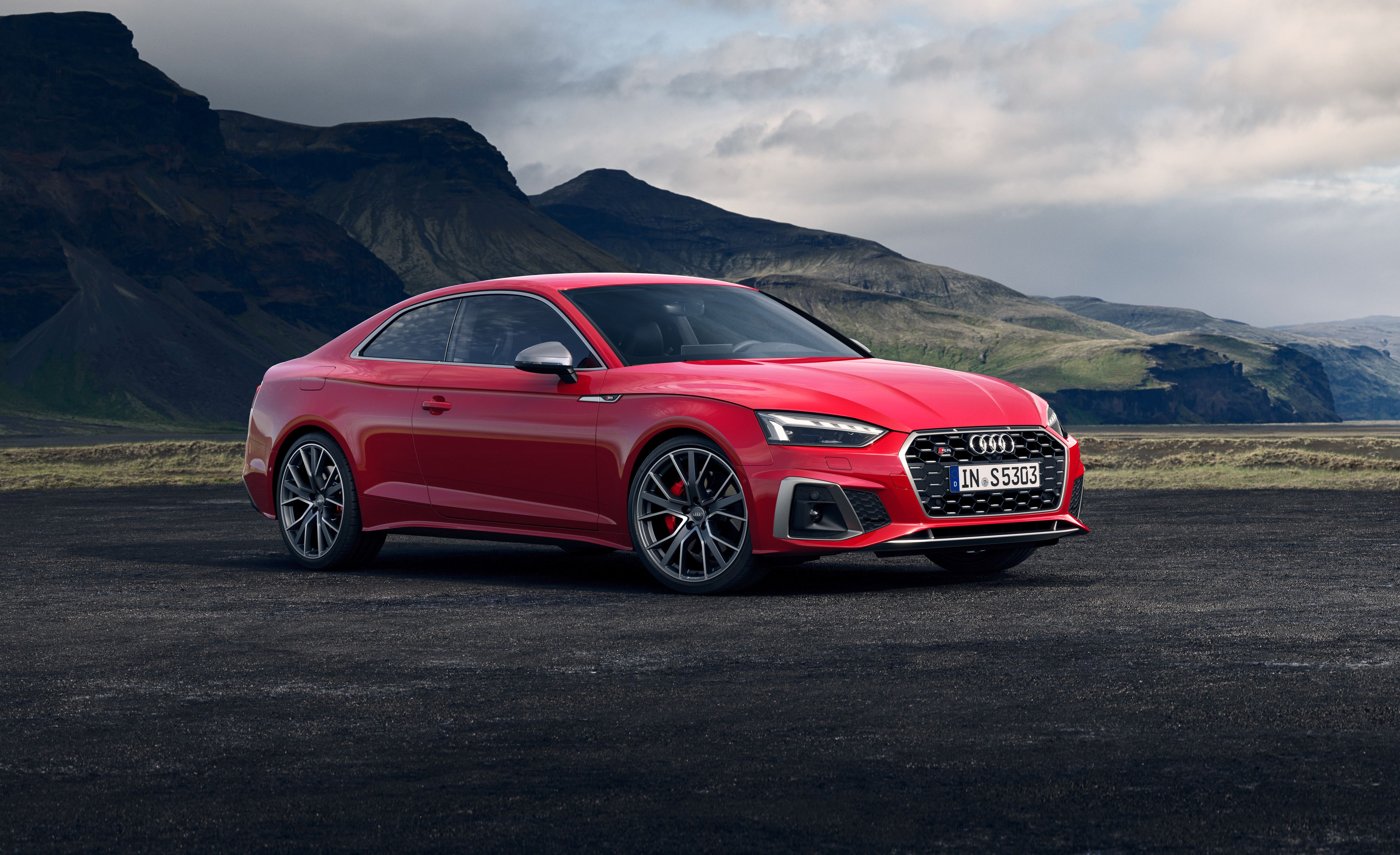 The New 2024 Audi A5 Sportback: Redefining Class and Convenience