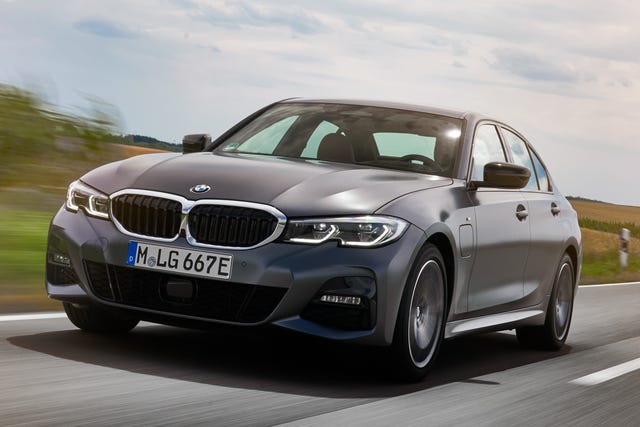 2021 bmw 330e front