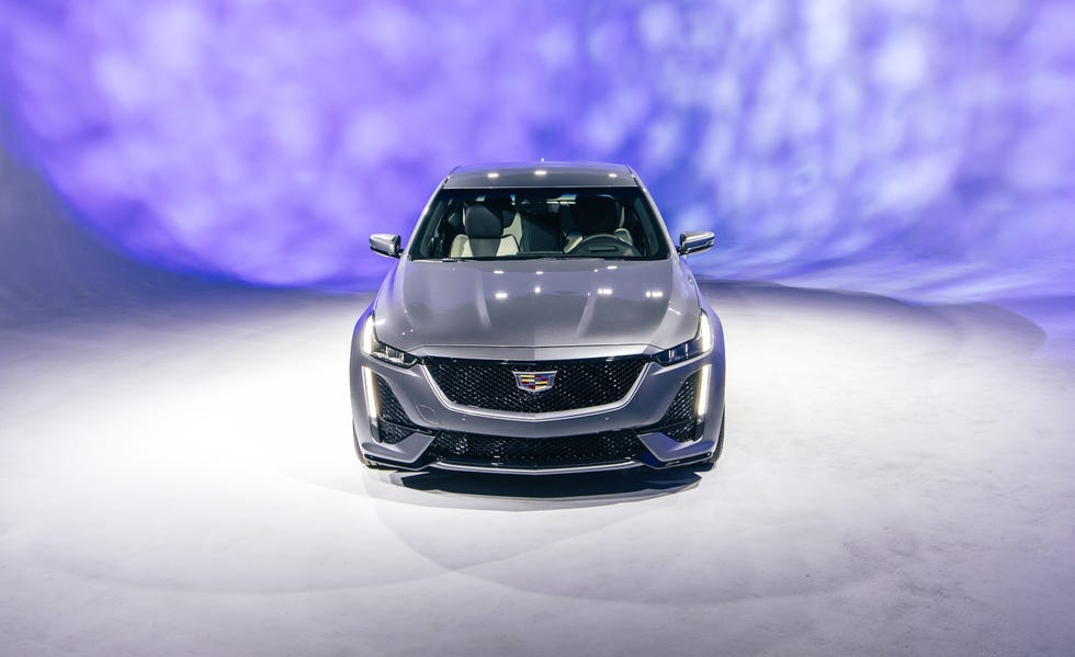 Headlamp and Fog Lamp Kit | CADILLAC CT5 LUXURY 2020 Headlamp and Fog Lamp Kit | CADILLAC CT5 LUXURY 2020