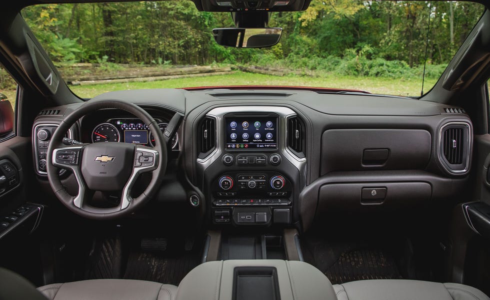 View Photos of the 2020 Chevrolet Silverado 1500 3.0L Duramax Diesel