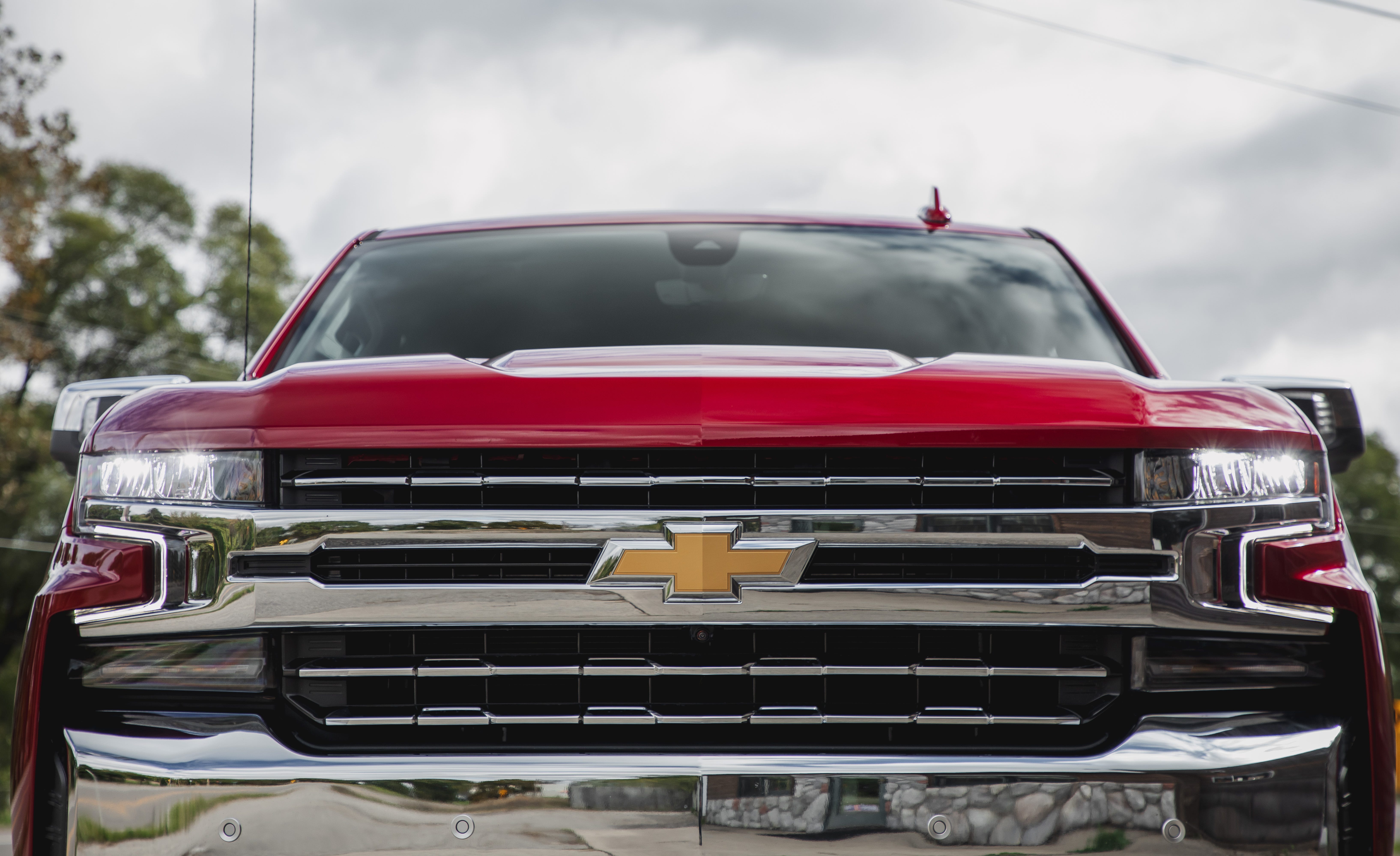 View Photos of the 2020 Chevrolet Silverado 1500 3.0L Duramax Diesel