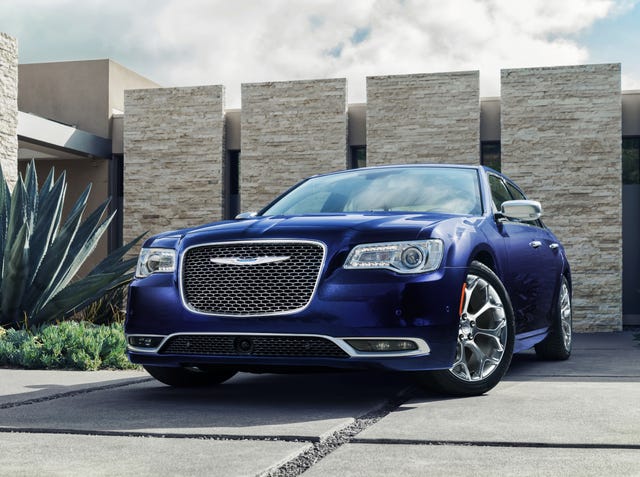 2020 chrysler 300 front