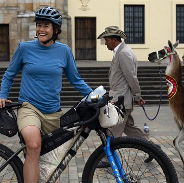 lael wilcox with her bike in colombia