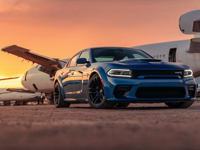 2020 Dodge Charger SRT Hellcat Review, Pricing, and Specs