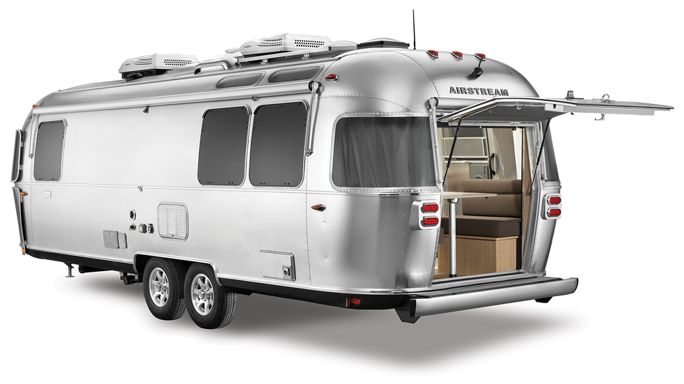 2021 airstream flying cloud exterior