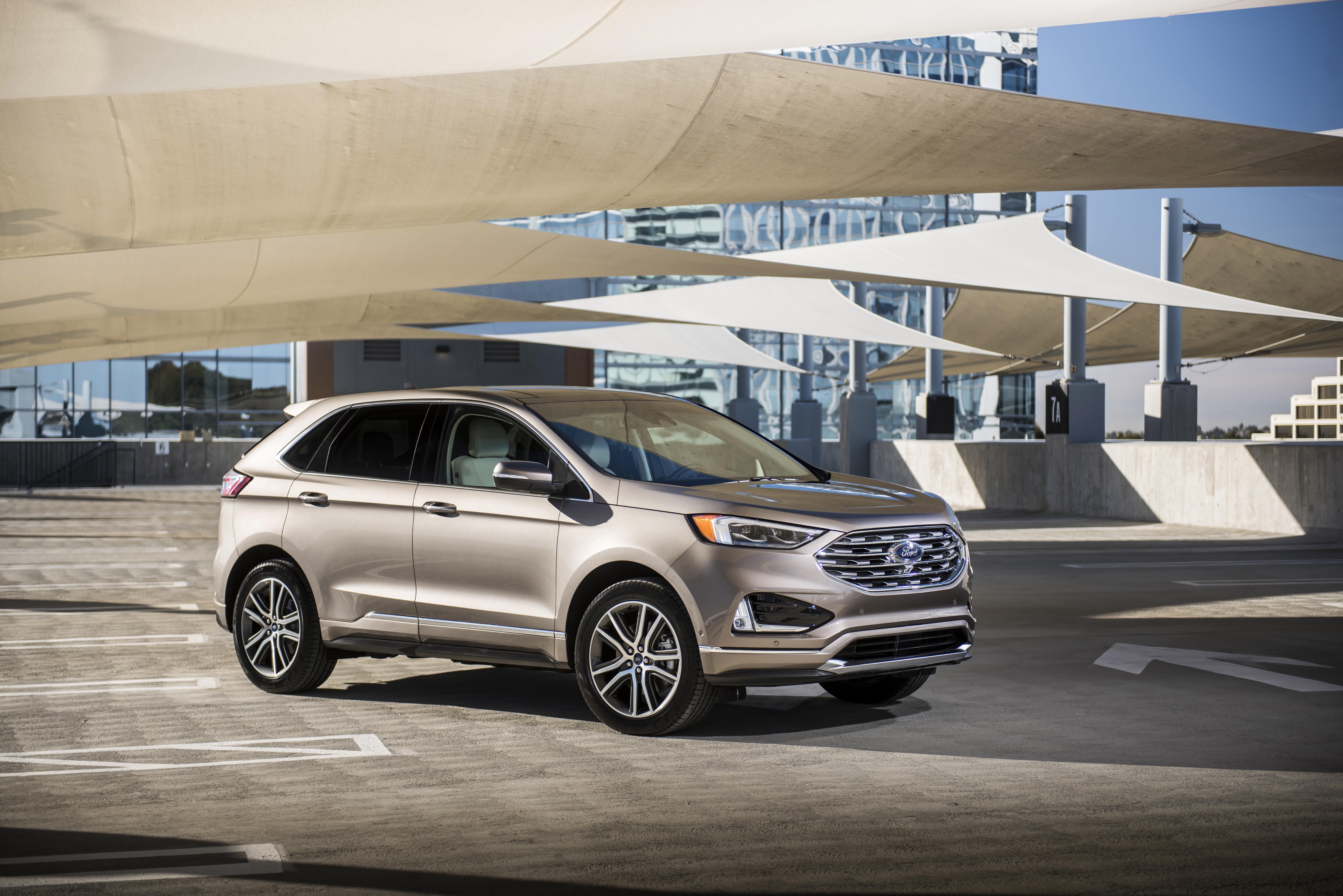 2020 Ford Edge Review Pricing And Specs