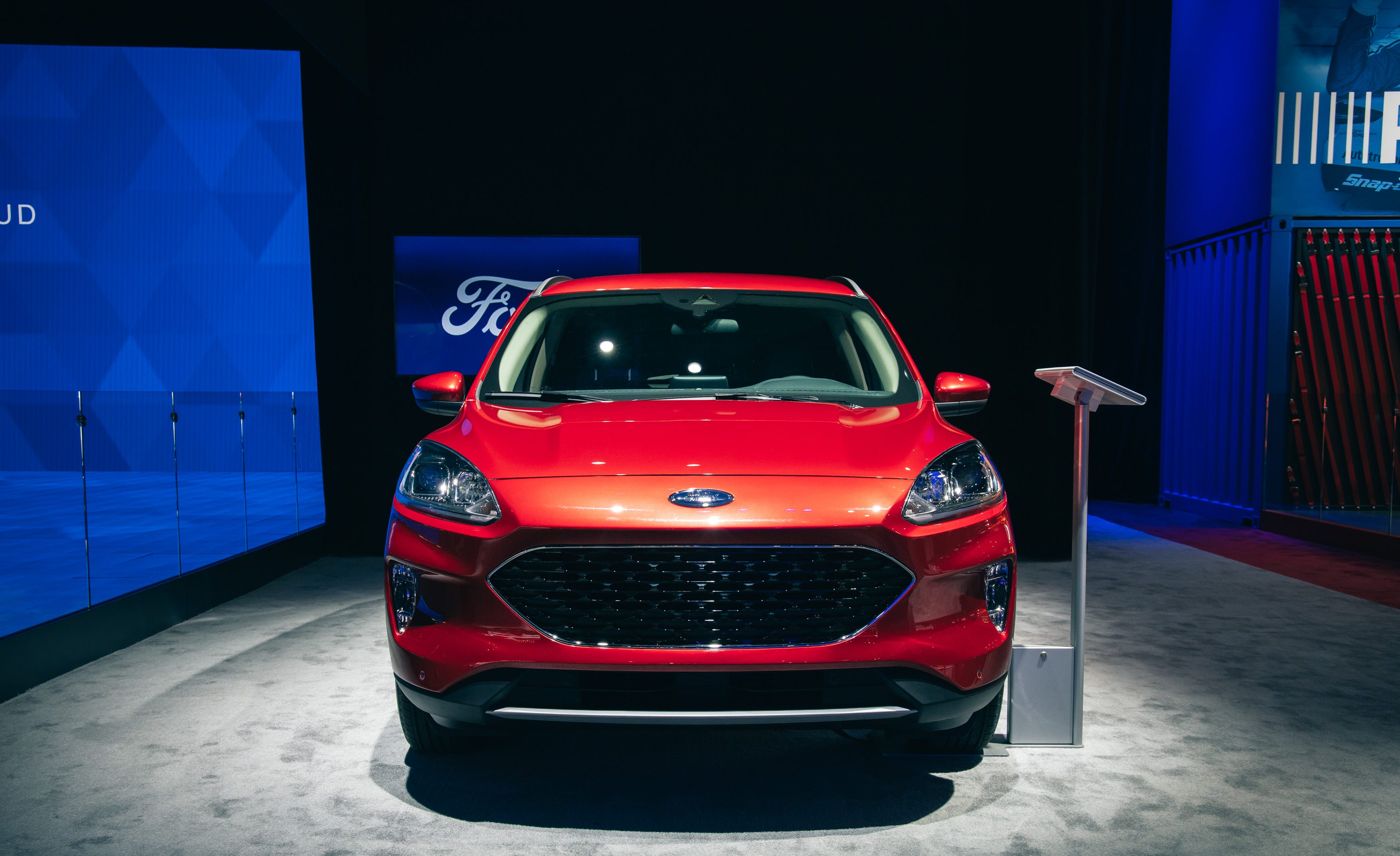 See the 2020 Ford Escape from Every Angle – Photos of the New SUV