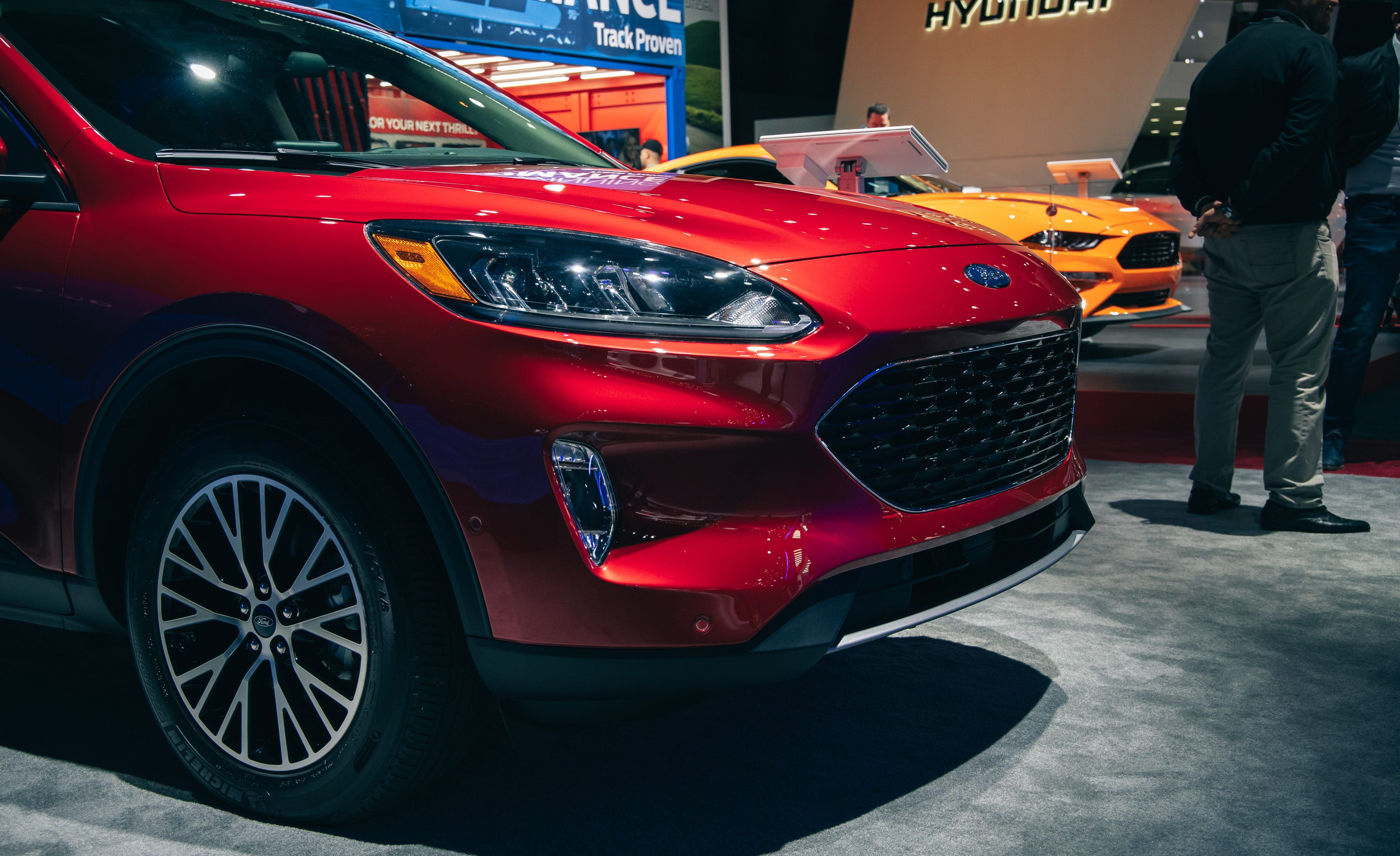 See the 2020 Ford Escape from Every Angle – Photos of the New SUV
