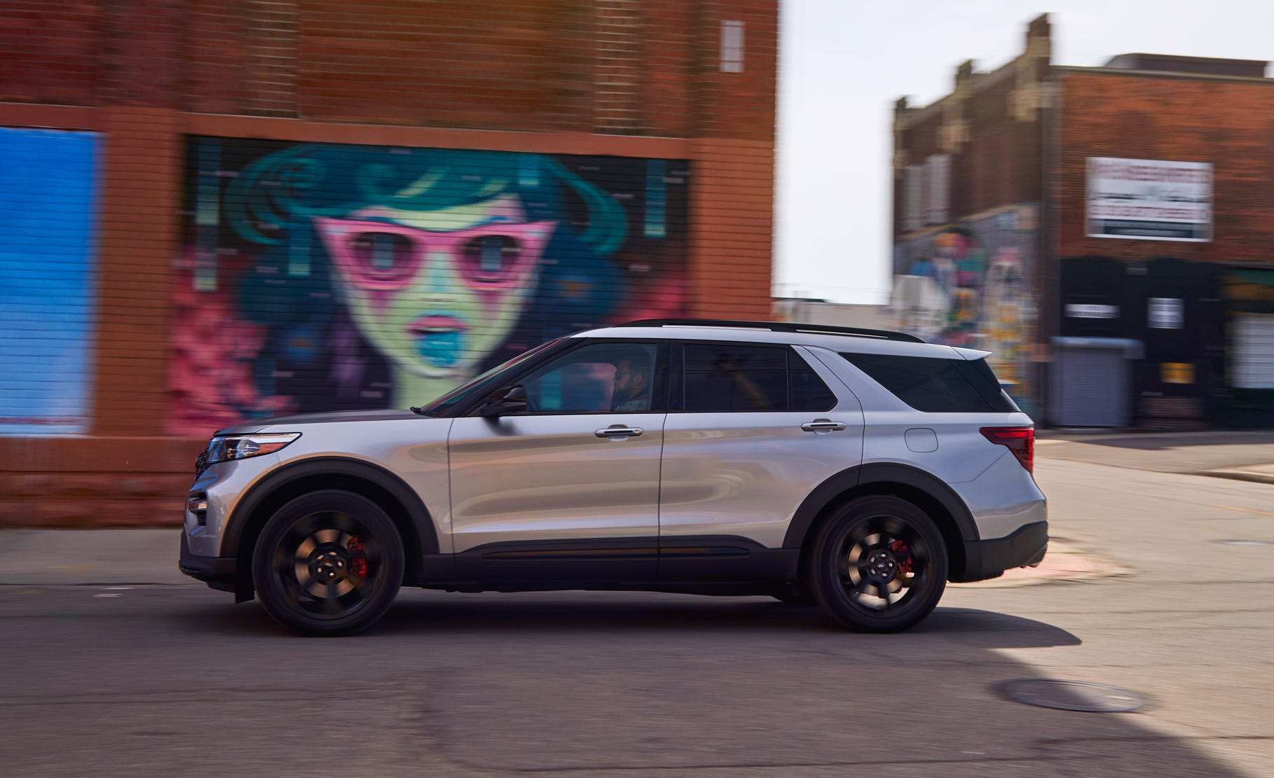 View Photos of the 2020 Ford Explorer ST