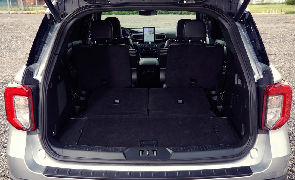 View Photos of the 2020 Ford Explorer ST