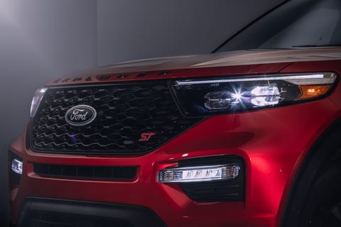 2020 Ford Explorer ST - Photos