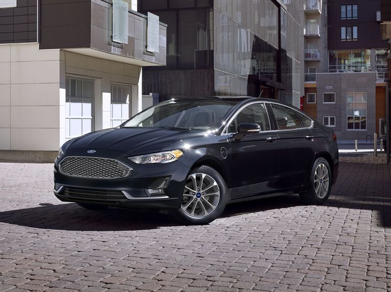 2020 ford fusion front