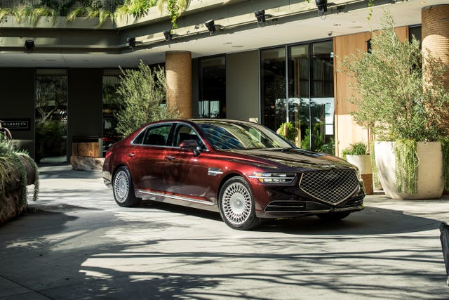 View 2020 Genesis G90 Photos