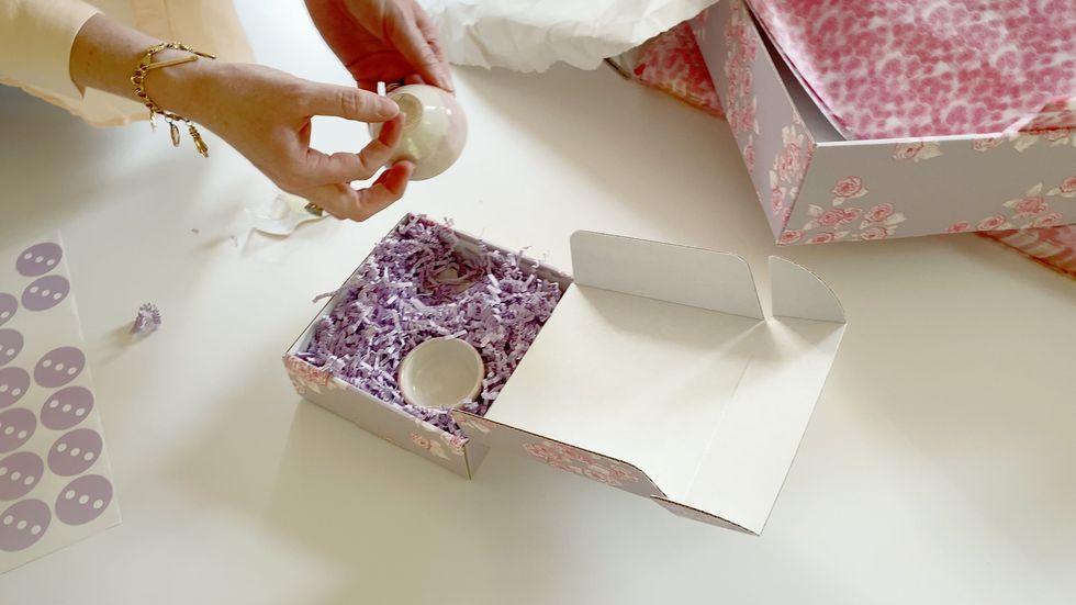 Purple Solid Color Tissue Paper for Gift Wrapping - China Wrapping