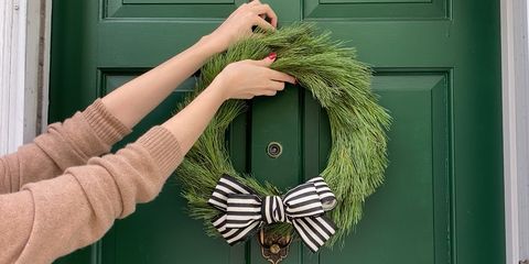 how to make a christmas wreath for the front door