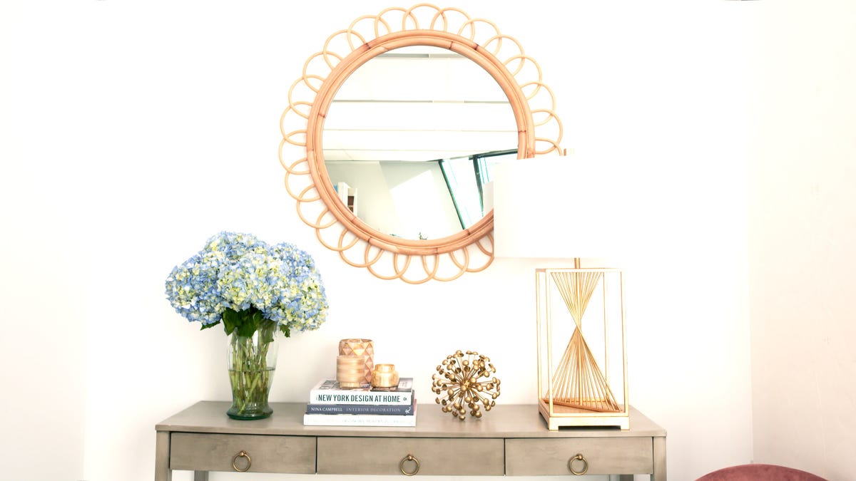 How to Hang a Mirror - The Best Way to Hang a Mirror on Drywall