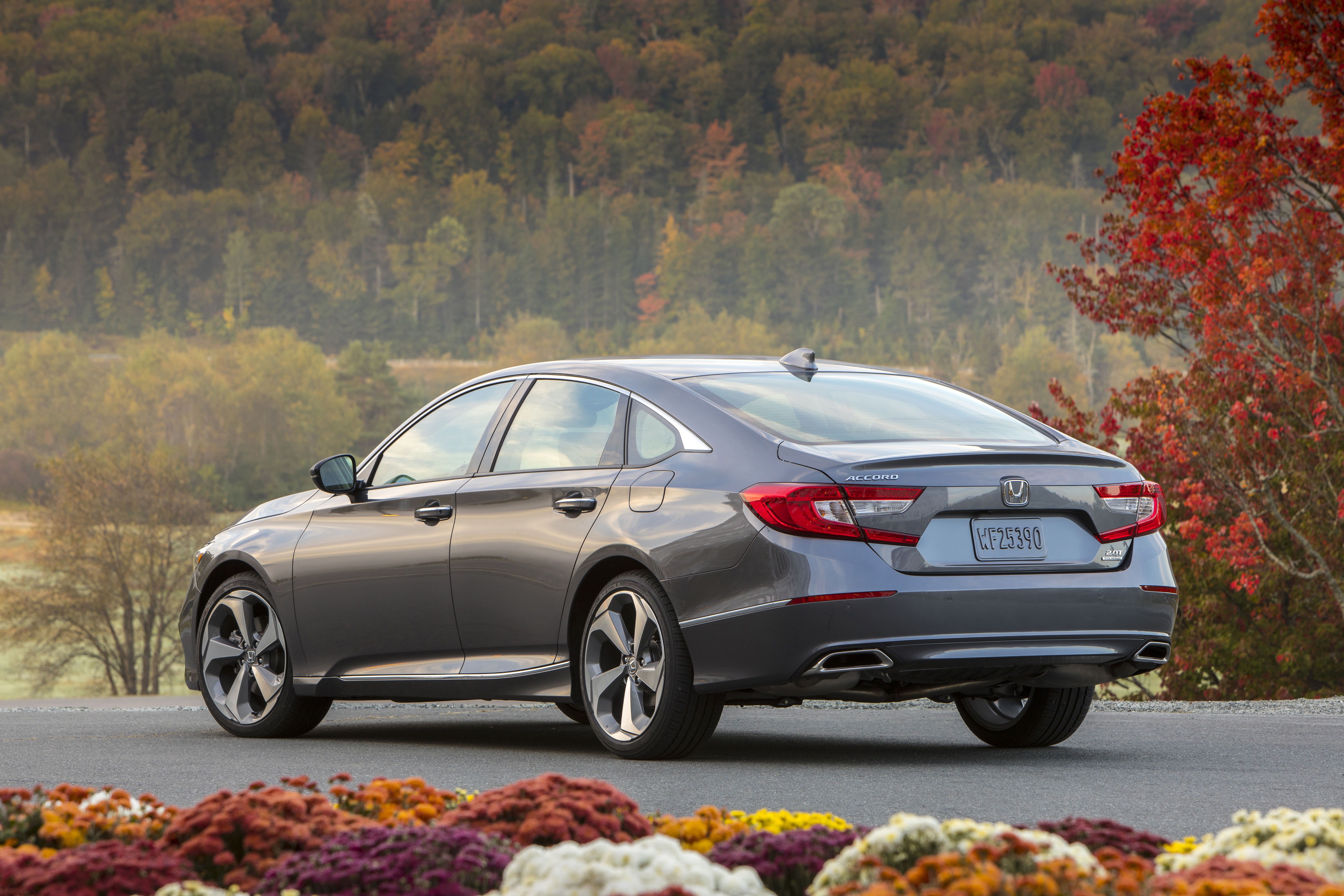 2020 honda deals accord touring hybrid