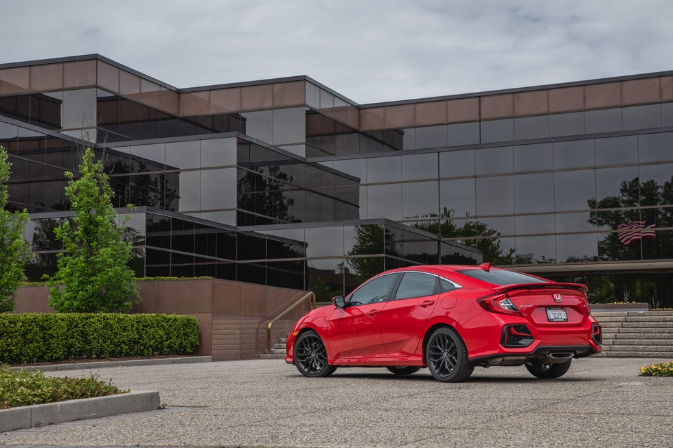 Tested: 2020 Honda Civic Si Weeds Out the Poseurs