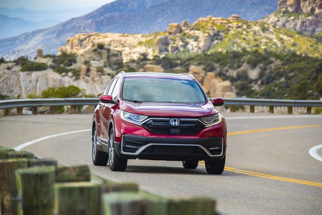 Tested: 2020 Honda CR-V Hybrid Can't Match the RAV4 Hybrid's Efficiency