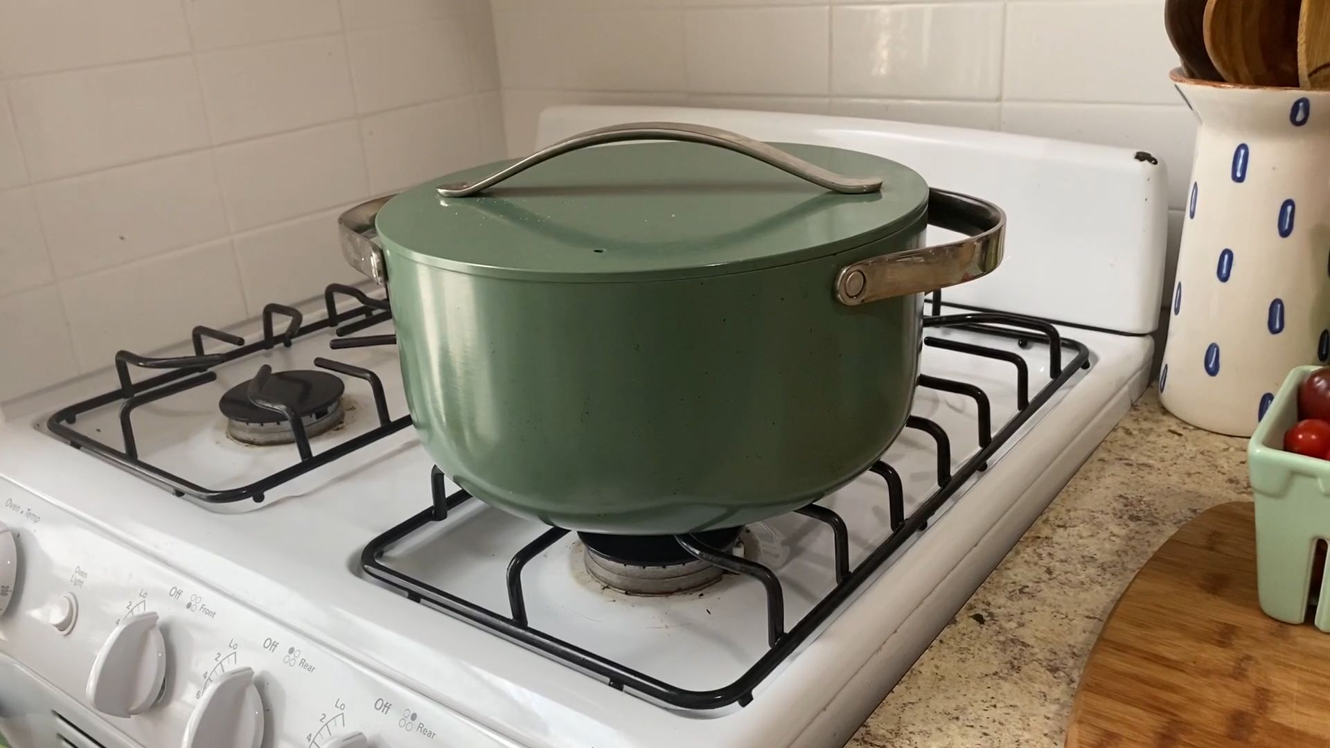 How to Clean a Le Creuset Dutch Oven - The Creek Line House