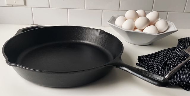 Very large LODGE cast iron skillet - household items - by owner