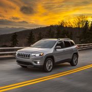 2020 jeep cherokee front