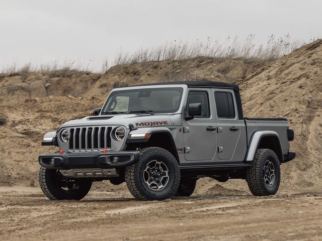 2020 jeep gladiator mojave front exterior