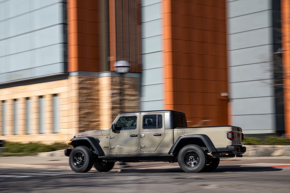 View Photos of Our Long-Term 2020 Jeep Gladiator Mojave