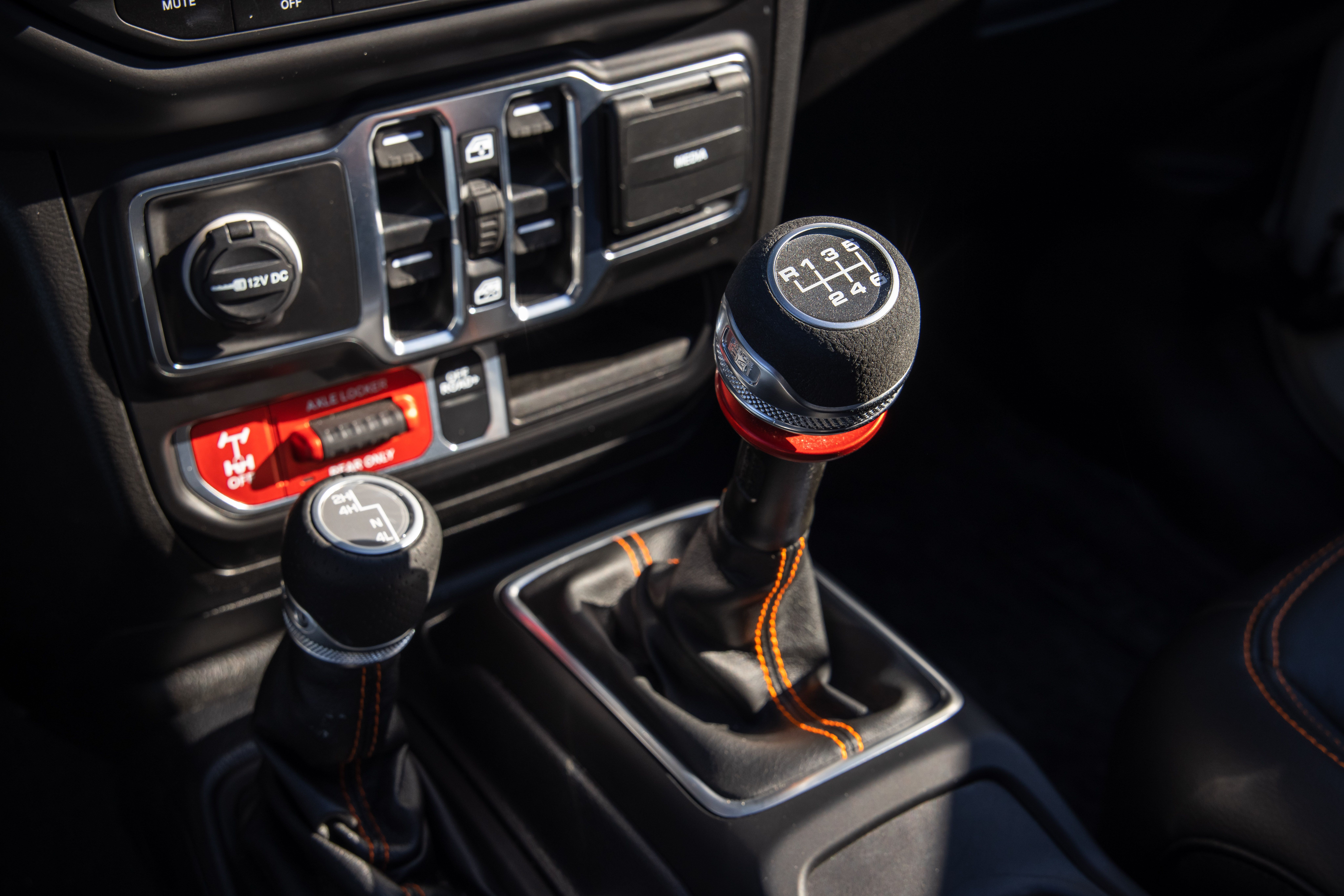 Jeep Gladiator Diesel Manual Transmission: Unleash Adventure