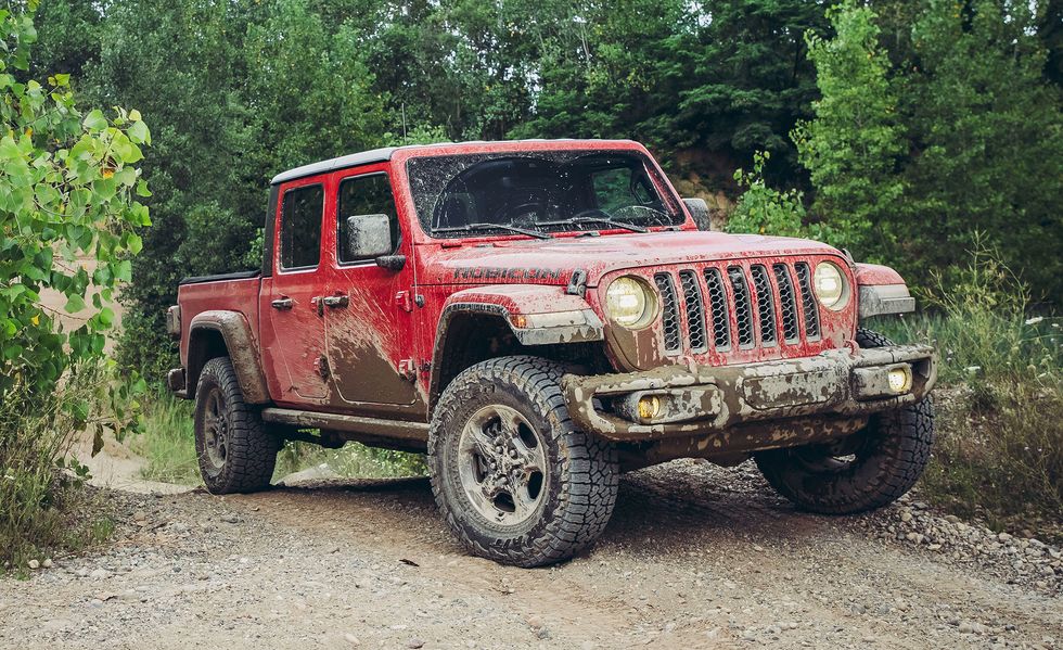 jeep gladiator rubicon getting dirty