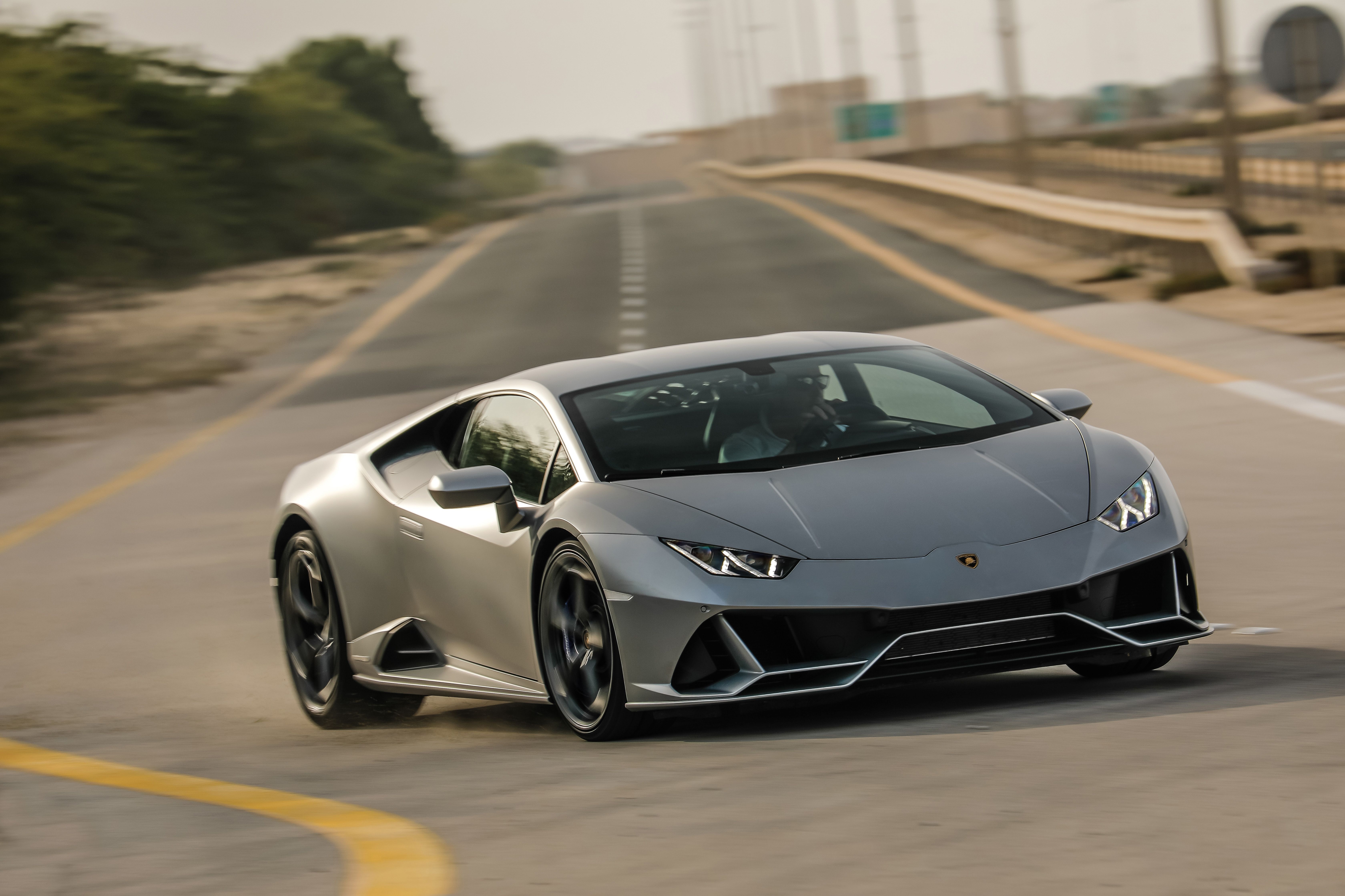 2020 Lamborghini Huracán Review, Pricing, and Specs