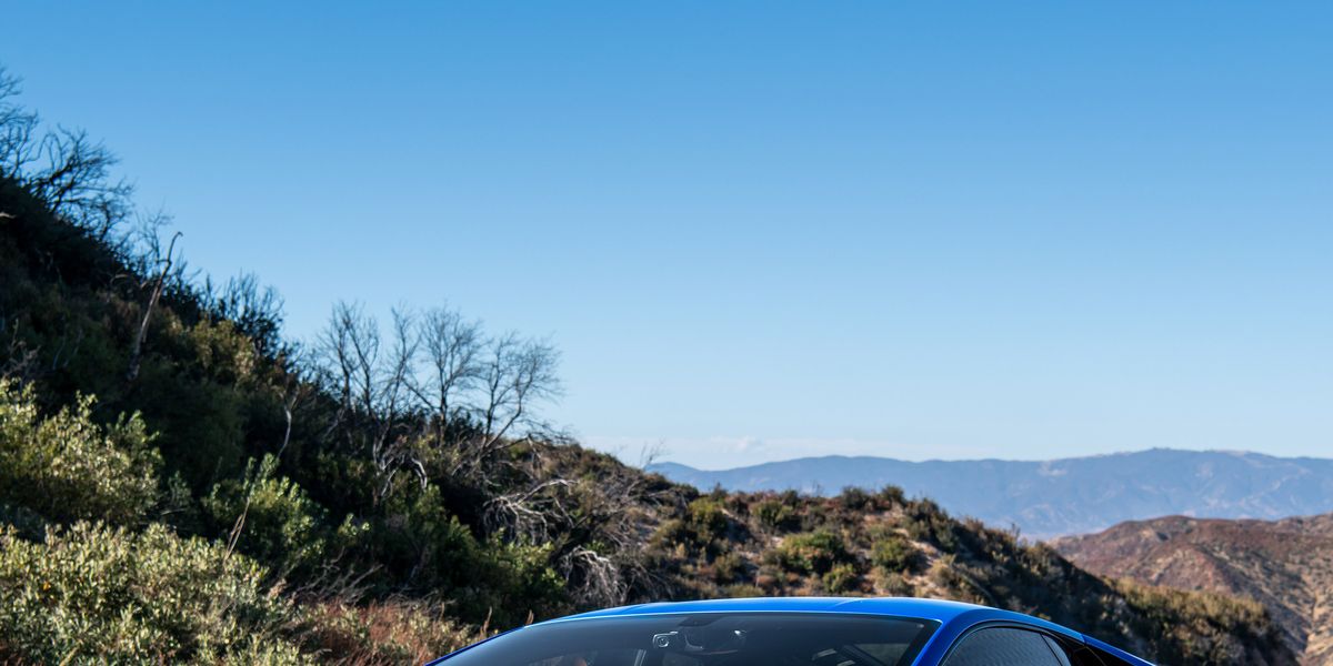 2020 Lamborghini Huracán Evo RWD Trades Traction for Entertainment