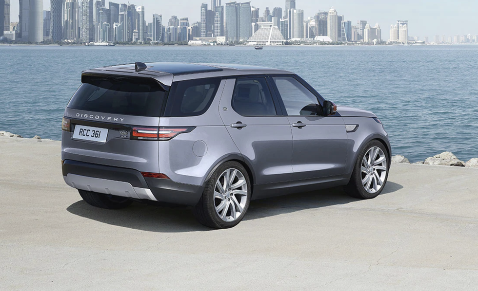 2020 land rover discovery rear