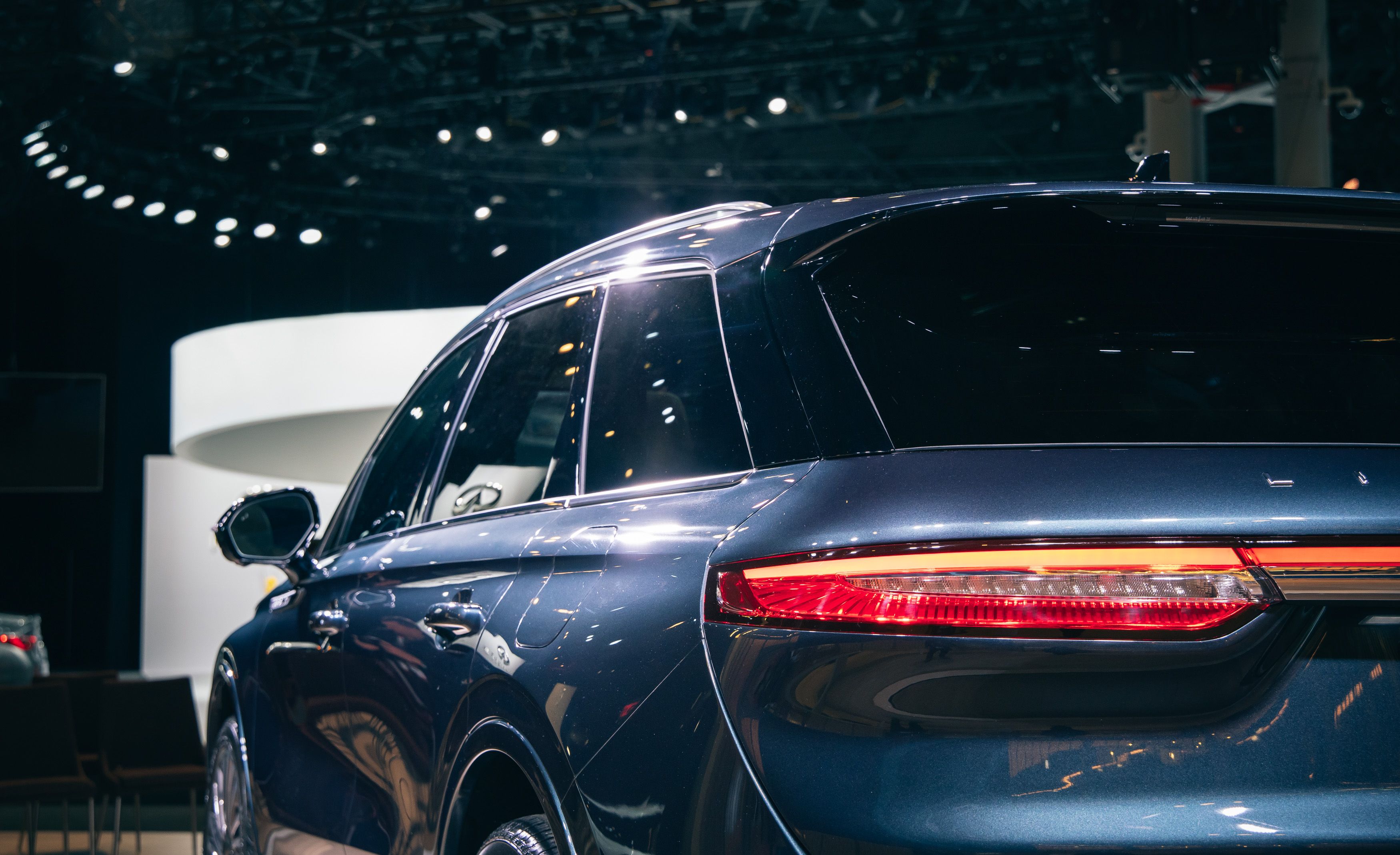 View Photos of the All-New 2020 Lincoln Corsair