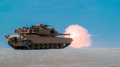 Why the M1A1 Abrams Is Such a Badass Tank