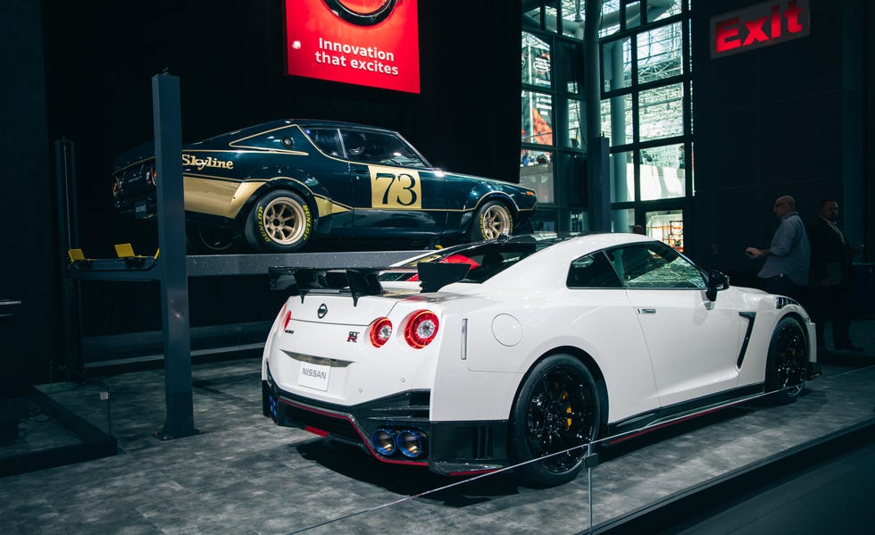 2020 Nissan GT-R Will Have Hypercar Performance,Expert Predicts