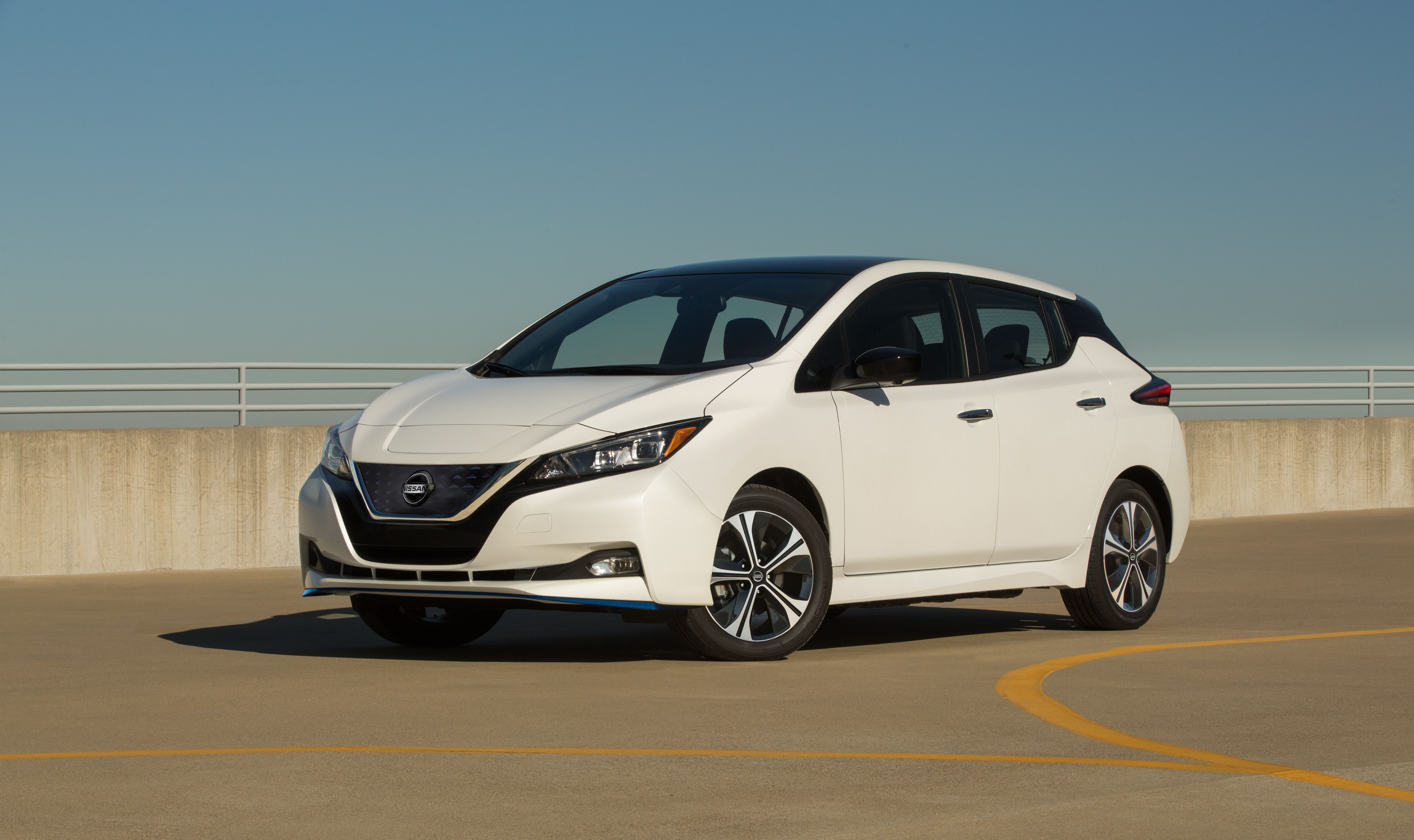 Flagermus Lionel Green Street klinke 2020 Nissan Leaf Review, Pricing, and Specs