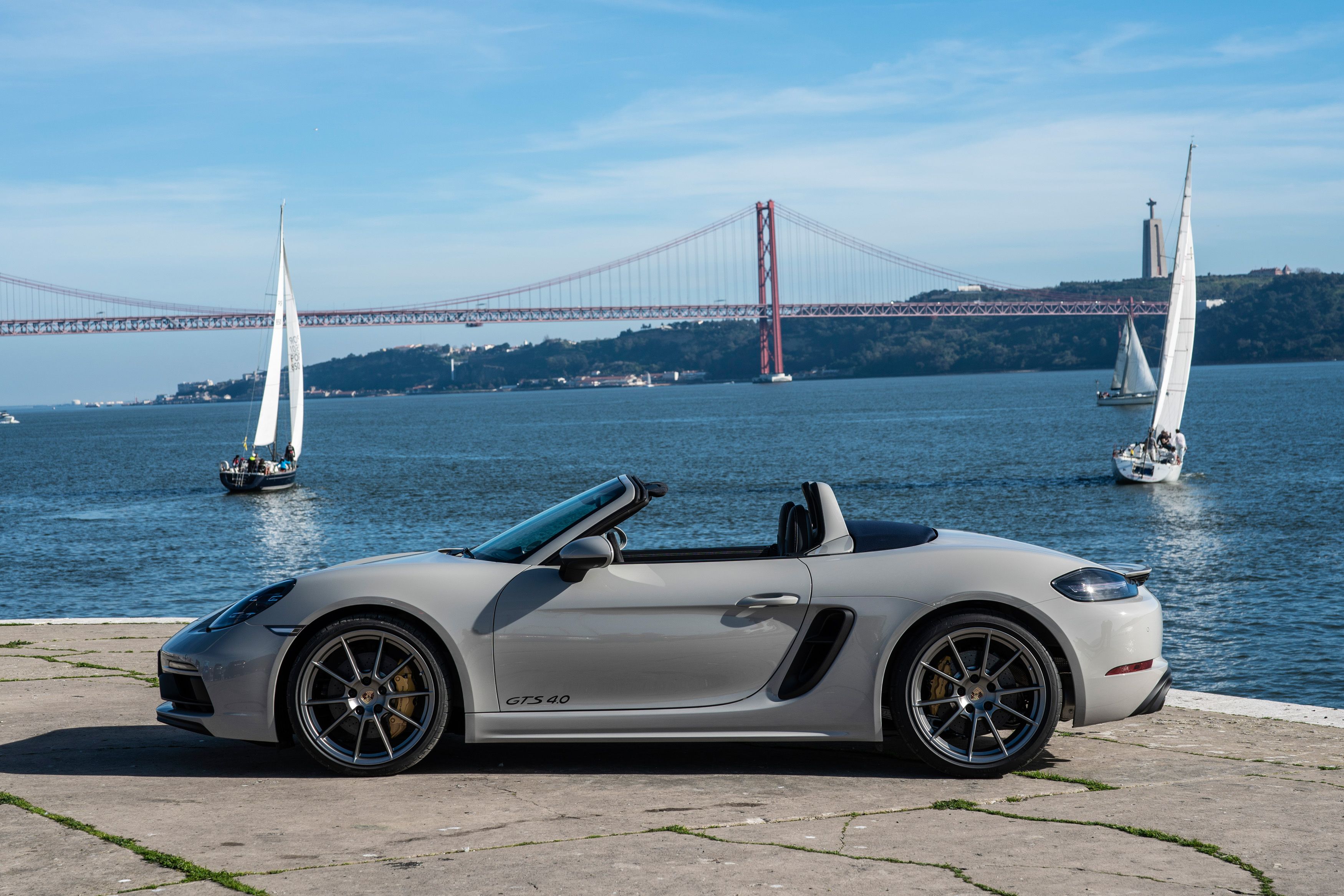 21 Porsche 718 Boxster Review Pricing And Specs
