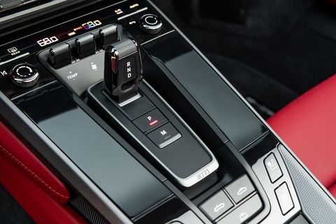 Vehicle, Car, Center console, Personal luxury car, Luxury vehicle, Gear shift, Technology, Executive car, 