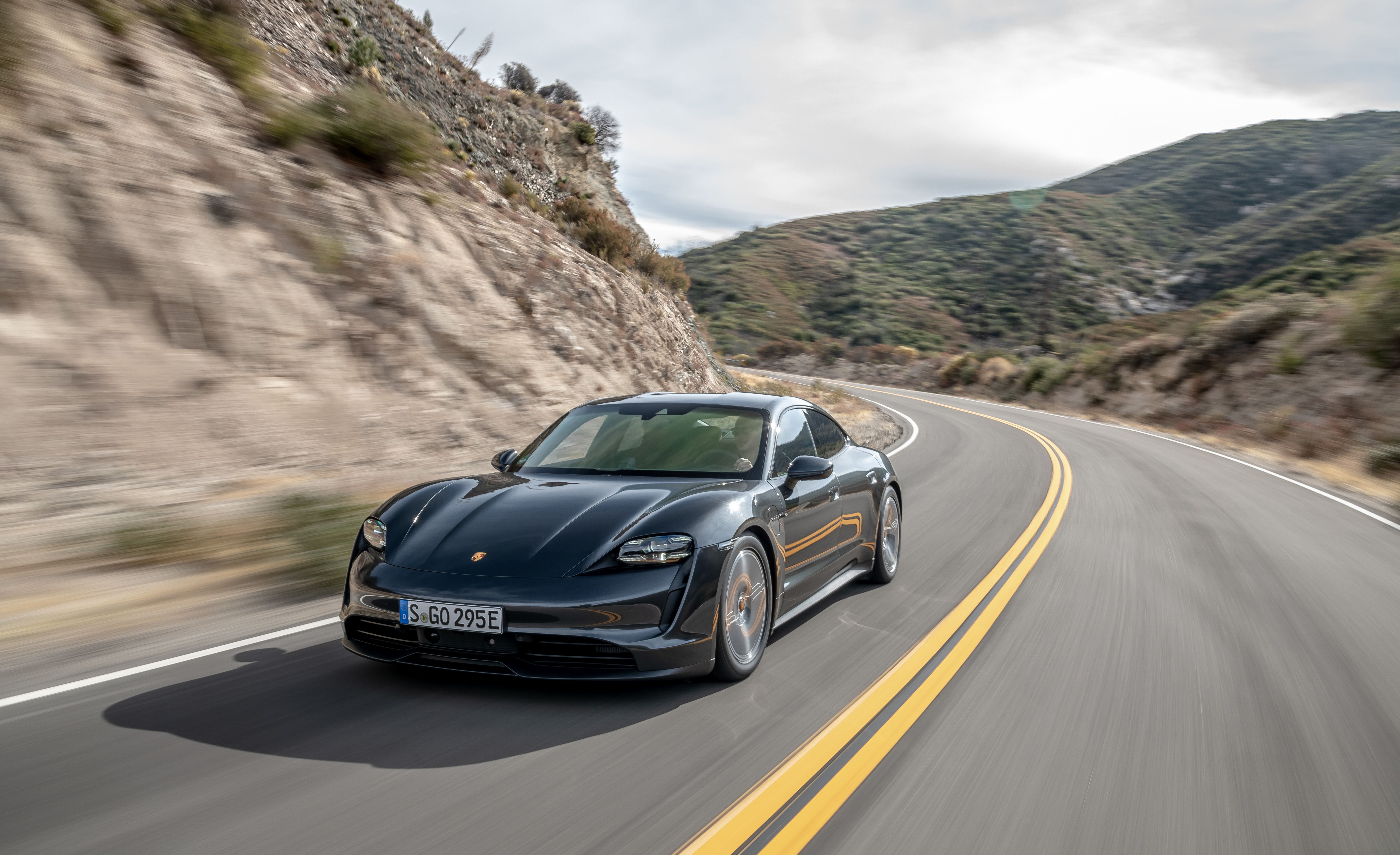 2020 porsche panamera store 2020 porsche taycan